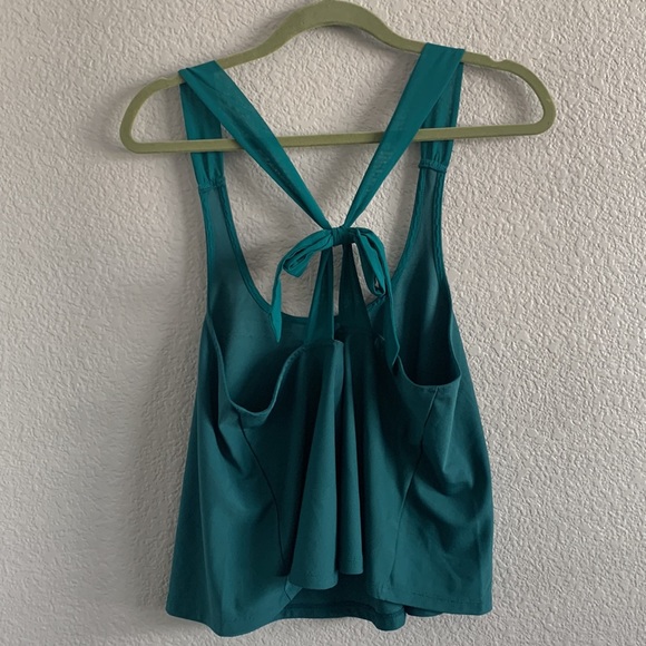 Kimchi Blue flowy blouse - Picture 4 of 10